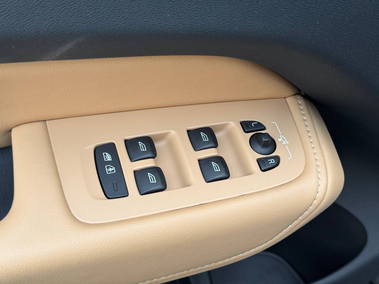 Volvo XC60 2.0 B5 AWD 2022