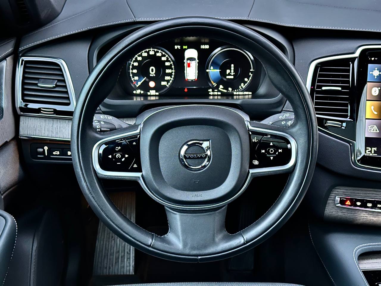 Volvo 2.0 PHEV AWD 7s 2021