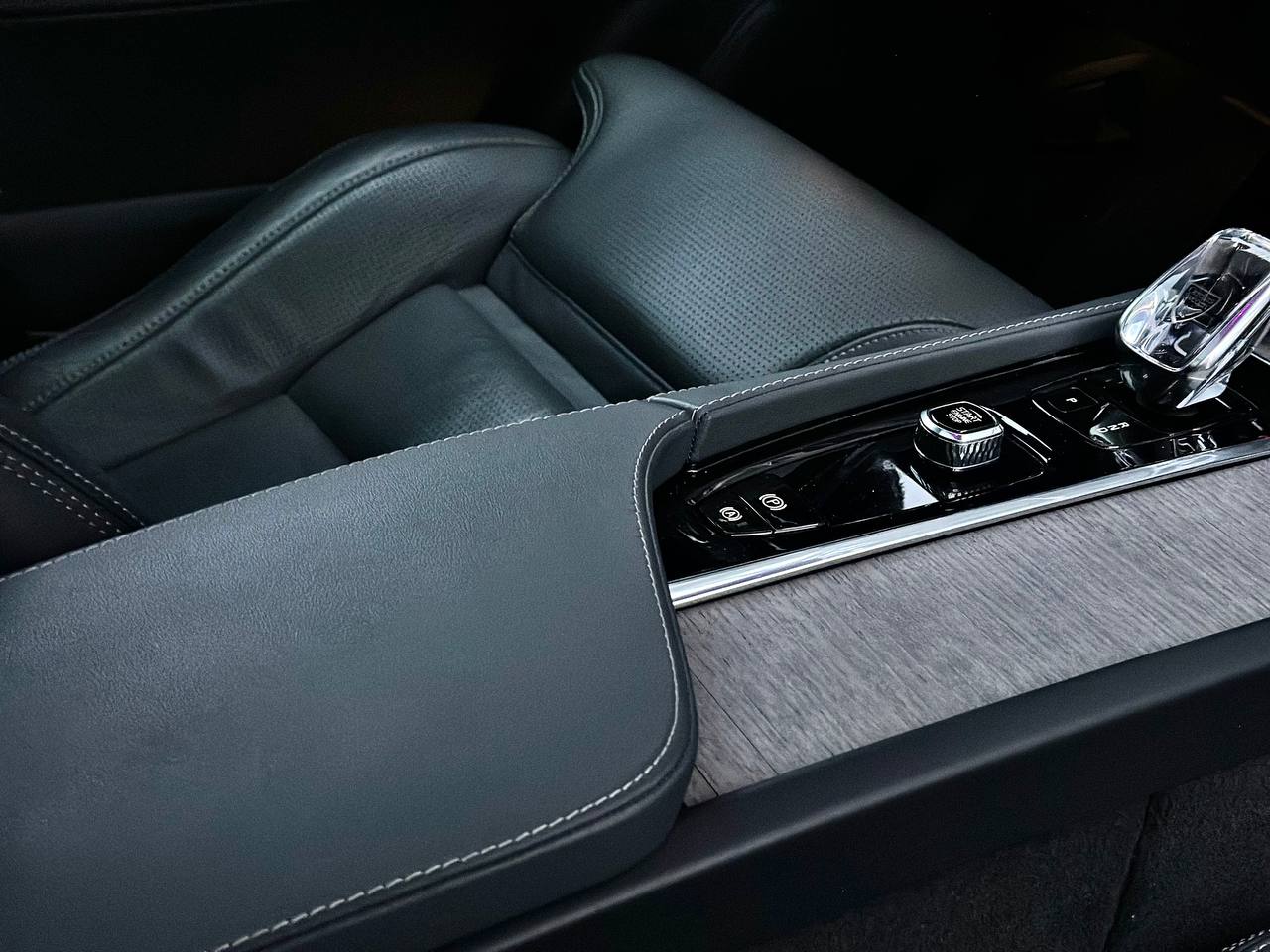 Volvo 2.0 PHEV AWD 7s 2021